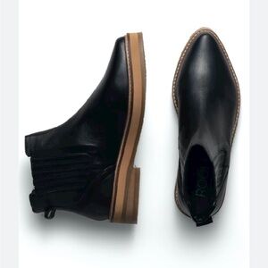 Roolee Prince bootie NWOT